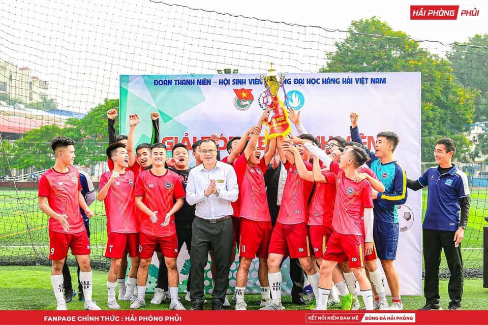 Đội bóng VĐTQT lọt Top 3 đội Giải bóng đá sinh viên 2019-2020
